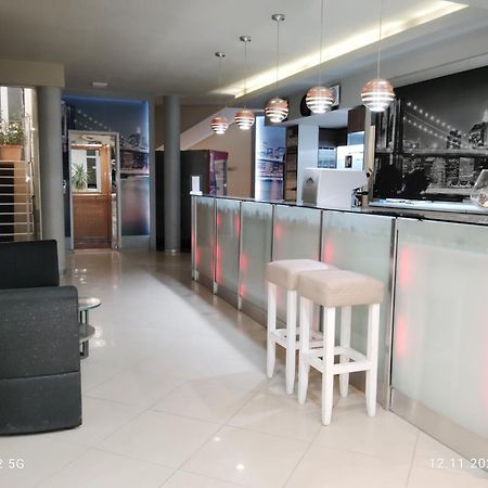 Danita Apartments & Diva Restaurant Bbq&Pool Bar Varna Esterno foto