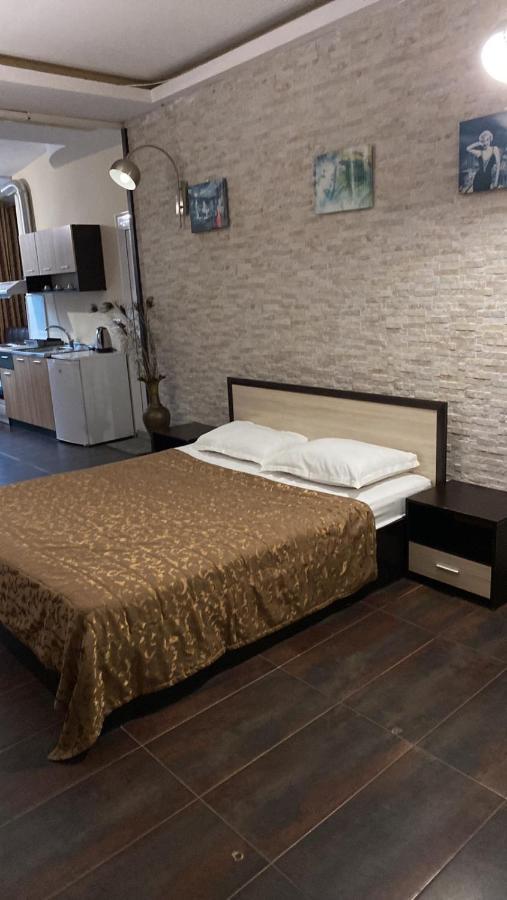 Danita Apartments & Diva Restaurant Bbq&Pool Bar Varna Esterno foto